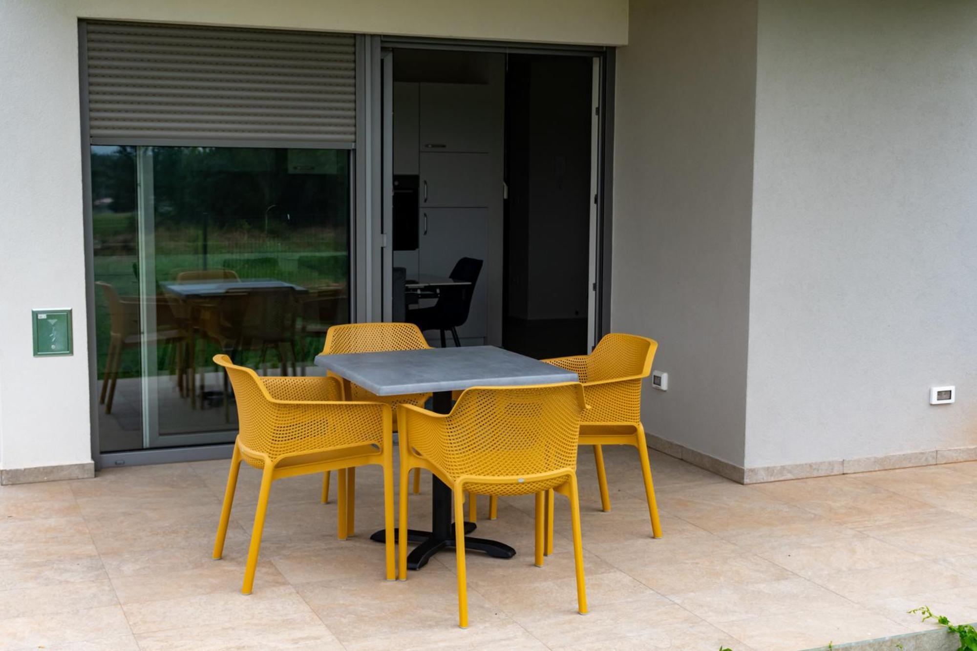 Baden Resort Basanija, Umag-With Sea View, Parking And 300M From The Beach Esterno foto